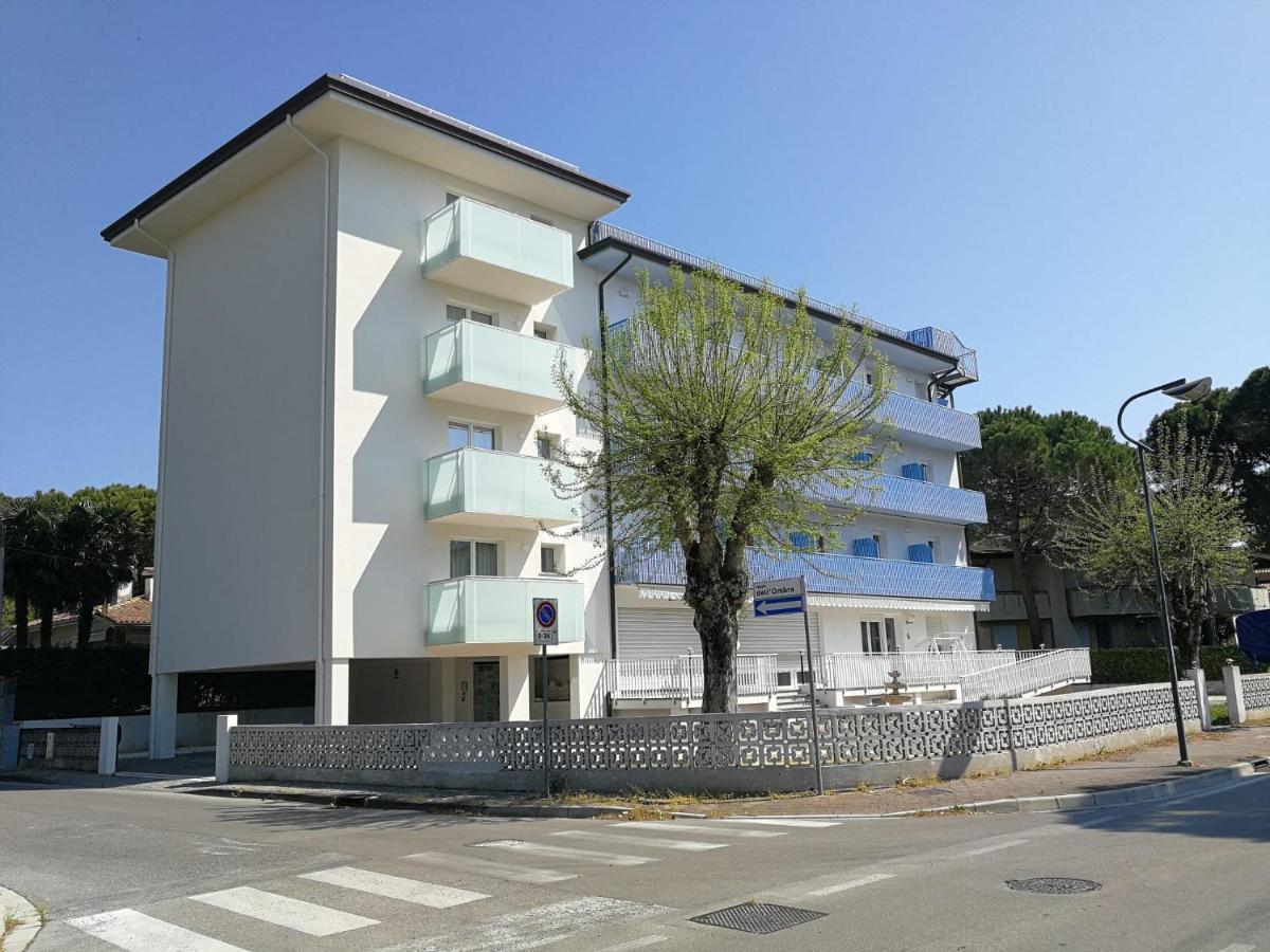 Hotel Paris Lignano Sabbiadoro Exterior foto